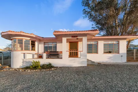Exterior - 61815 Alta Vista Dr, Joshua Tree, CA 92252 photo 2 of 11