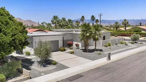 2077 E Nicola Rd, Palm Springs, CA 92262