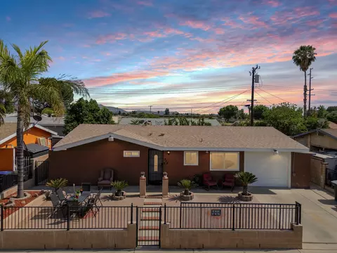 374 Crystal Dr, San Jacinto, CA 92583