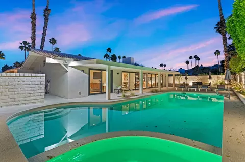 2063 S Broadmoor Dr, Palm Springs, CA 92264