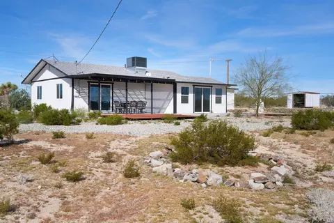Exterior - 2071 Border Ave, Joshua Tree, CA 92252 photo 5 of 10
