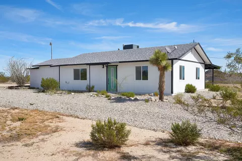 Exterior - 2071 Border Ave, Joshua Tree, CA 92252 photo 2 of 10
