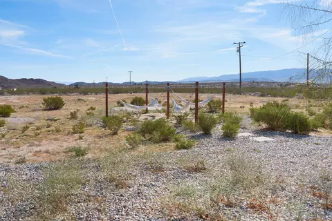 Exterior - 2071 Border Ave, Joshua Tree, CA 92252 photo 9 of 10