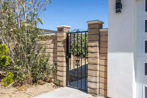 Exterior - 62290 Crestview Dr, Joshua Tree, CA 92252 photo 7 of 28