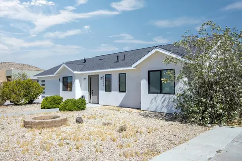 Exterior - 62290 Crestview Dr, Joshua Tree, CA 92252 photo 11 of 28