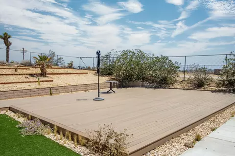 Exterior - 62290 Crestview Dr, Joshua Tree, CA 92252 photo 22 of 28