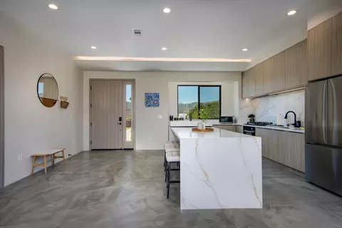 Kitchen - 62290 Crestview Dr, Joshua Tree, CA 92252 photo 1 of 5