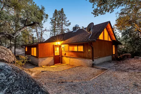 22541 Hwy 243, Idyllwild, CA 92549