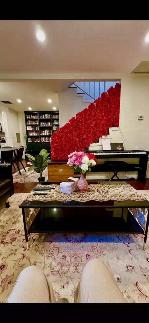 7301 Lennox Ave, Van Nuys, CA 91405