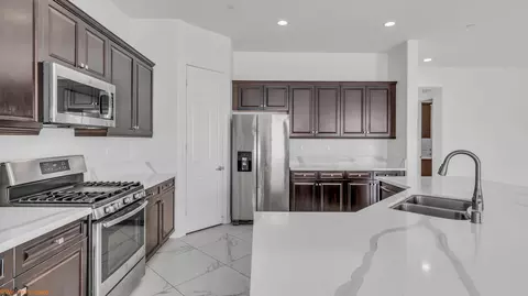 Kitchen - 85358 Colnago Ct, Indio, CA 92203 photo 3 of 3