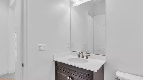 Bath - 85358 Colnago Ct, Indio, CA 92203 photo 5 of 6