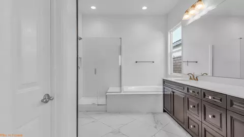 Bath - 85358 Colnago Ct, Indio, CA 92203 photo 1 of 6