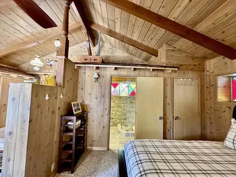 Bedroom - 53226 Overlook Dr, Idyllwild, CA 92549 photo 5 of 6