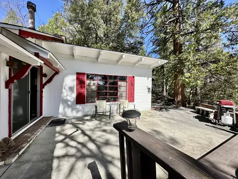 Exterior - 53226 Overlook Dr, Idyllwild, CA 92549 photo 6 of 15