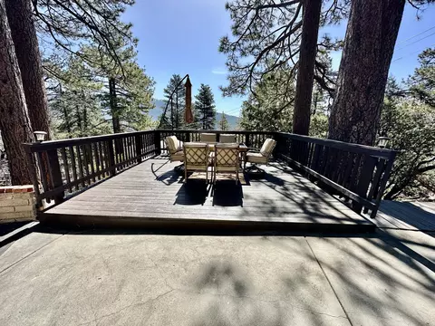 Exterior - 53226 Overlook Dr, Idyllwild, CA 92549 photo 4 of 15