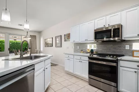 78716 Stansbury Ct, Palm Desert, CA 92211