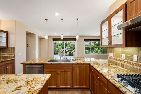 Kitchen - 81631 Prism Dr, La Quinta, CA 92253 photo 3 of 4