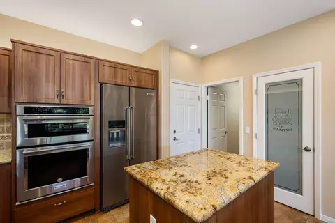 Kitchen - 81631 Prism Dr, La Quinta, CA 92253 photo 4 of 4