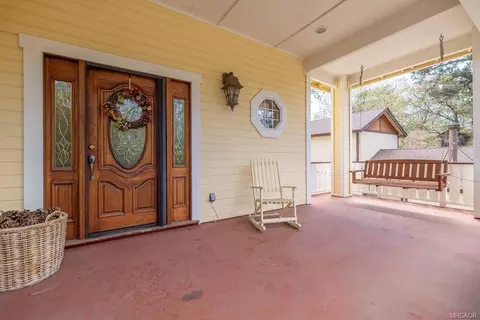 Exterior - 1047 Butte Ave, Big Bear City, CA 92314 photo 2 of 8