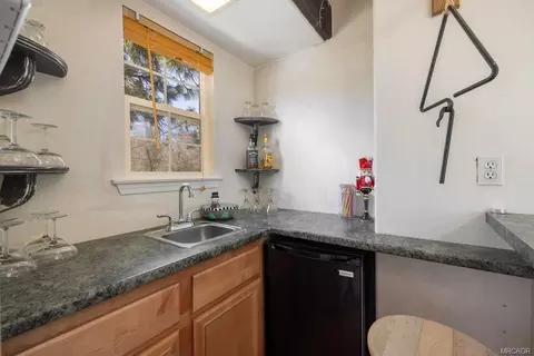 Kitchen - 1047 Butte Ave, Big Bear City, CA 92314 photo 4 of 4