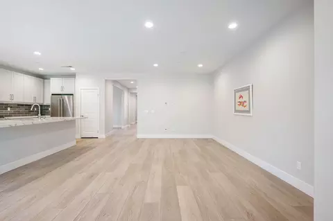 Living - 51580 Whiptail Dr, Indio, CA 92201 photo 4 of 11