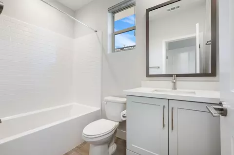 Bath - 51580 Whiptail Dr, Indio, CA 92201 photo 2 of 3