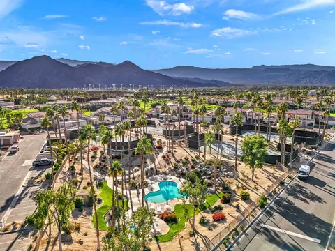 View/Area - 78229 Indigo Dr, La Quinta, CA 92253 photo 4 of 14