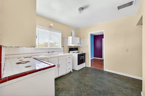 Kitchen - 45255 King St, Indio, CA 92201 photo 6 of 9