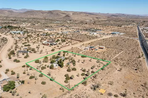 View/Area - 5073 Wallaby St, Yucca Valley, CA 92284 photo 9 of 15