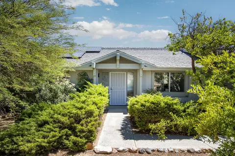 Exterior - 5073 Wallaby St, Yucca Valley, CA 92284 photo 1 of 17