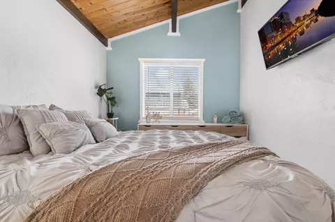 Bedroom - 2165 5th Ln, Big Bear City, CA 92314 photo 7 of 10