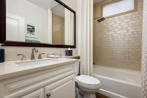 Bath - 51643 Rolling Green Ct, Indio, CA 92201 photo 2 of 2