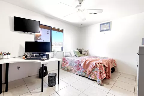 Bedroom - 7526 Apache Trl, Yucca Valley, CA 92284 photo 2 of 5