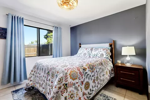 Bedroom - 7526 Apache Trl, Yucca Valley, CA 92284 photo 3 of 5