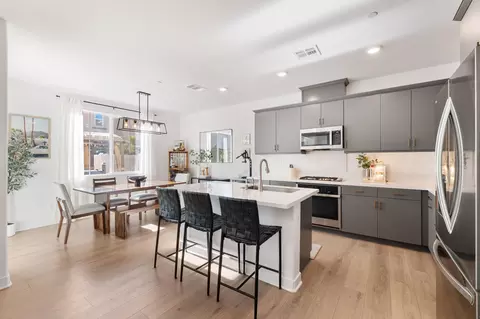 76321 Oxford Ln, Palm Desert, CA 92211