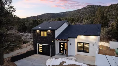 47145 Skyview Dr, Big Bear City, CA 92314