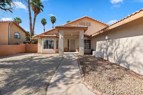 68635 Panorama Rd, Cathedral City, CA 92234