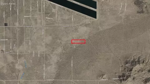 120 Th St E, Palmdale, CA 93591