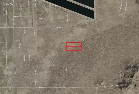 120 Th St E, Palmdale, CA 93591 photo 4