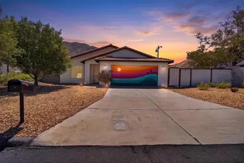 15781 Coral St, Palm Springs, CA 92262