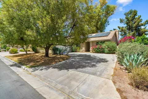 73816 White Sands Dr, Thousand Palms, CA 92276