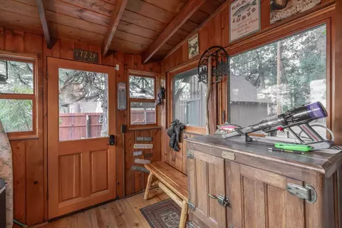 Entry Way - 579 Echo Ln, Big Bear Lake, CA 92315 photo 1 of 1