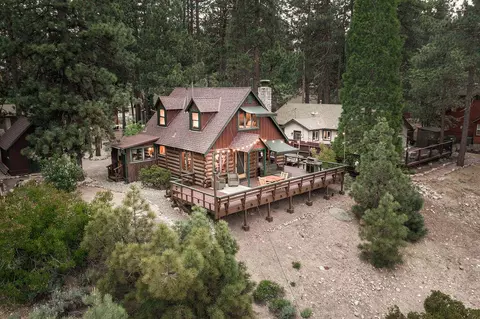 Exterior - 579 Echo Ln, Big Bear Lake, CA 92315 photo 3 of 17