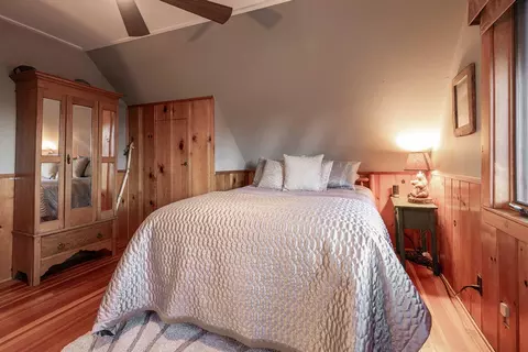 Bedroom - 579 Echo Ln, Big Bear Lake, CA 92315 photo 9 of 10