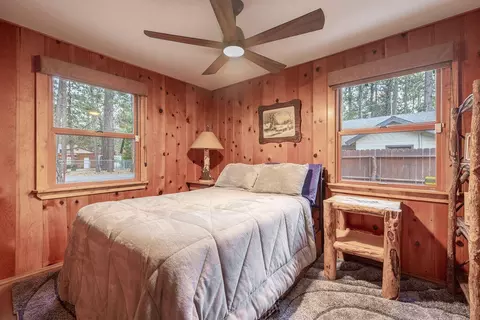 Bedroom - 579 Echo Ln, Big Bear Lake, CA 92315 photo 1 of 10