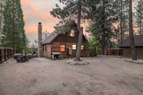 Exterior - 579 Echo Ln, Big Bear Lake, CA 92315 photo 13 of 17