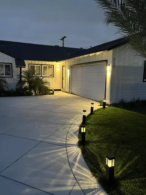 7737 Bellaire Ave, North Hollywood, CA 91605
