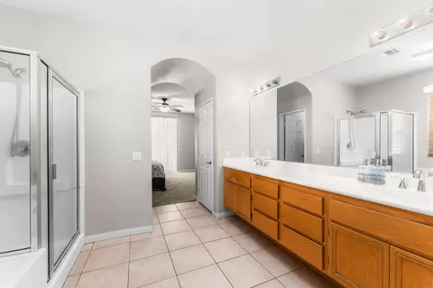 Bath - 80722 Diamondback Trl, Indio, CA 92201 photo 1 of 2