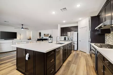 Kitchen - 41876 Regona Rd, Indio, CA 92203 photo 3 of 6