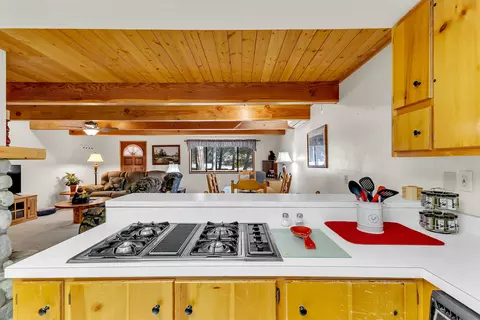 Kitchen - 52402 Pine Ridge Rd, Idyllwild, CA 92549 photo 8 of 8